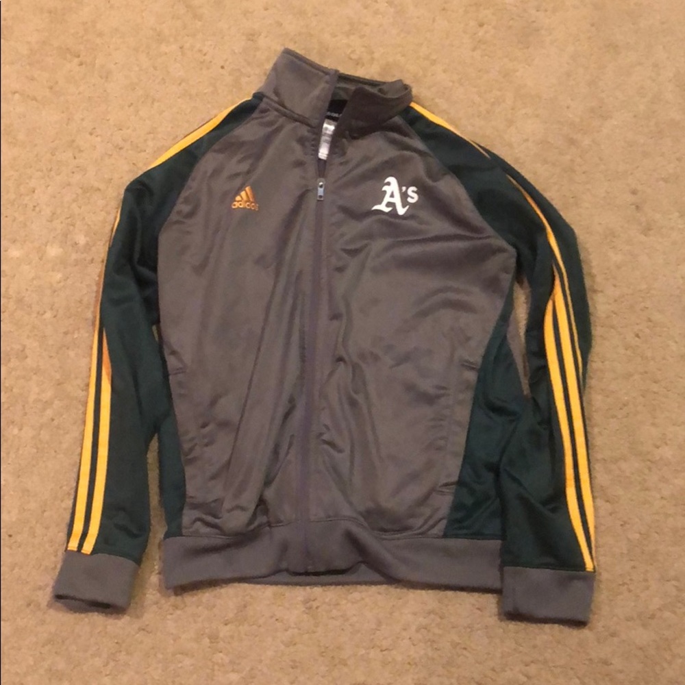 A’s zip up sweater